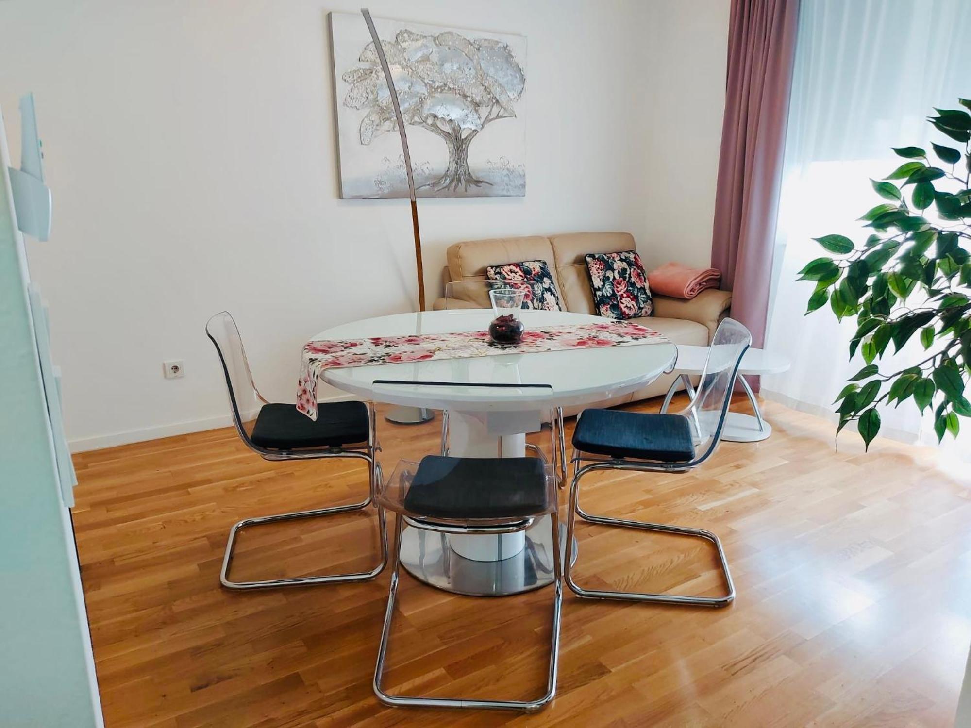 West Residence Luxury Apartment- Parking In Garage Zagrzeb Zewnętrze zdjęcie